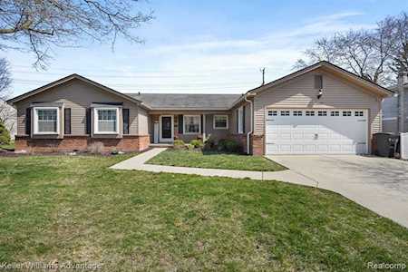 11980 Appletree Dr Plymouth Twp, MI 48170