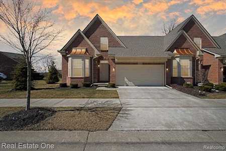4500 Bridgeview Ln Canton Twp, MI 48188