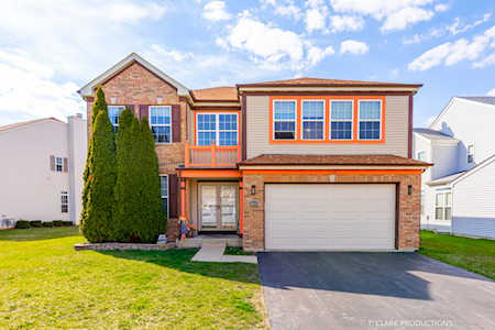 1516 Parkside Dr Bolingbrook, IL 60490