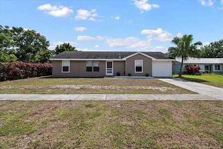 1057 Grandview Circle Royal Palm Beach, FL 33411