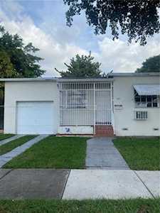 521 NW 30th Ave Miami, FL 33125