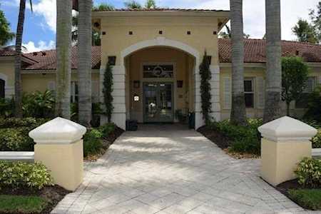 6694 W Sample Rd Coral Springs, FL 33067