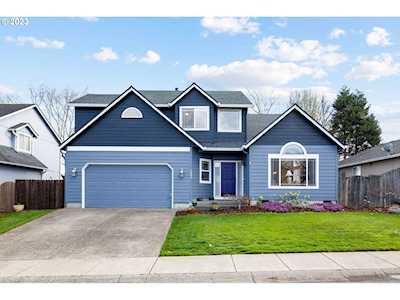 2003 NW 144th ST Vancouver, WA 98685