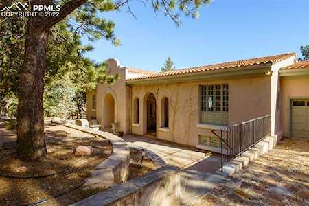 19 Upland Road Colorado Springs, CO 80906