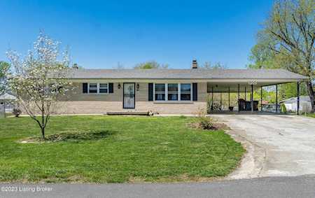 200 Carla Dr Mt Washington, KY 40047