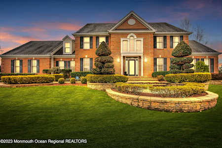9 Opatut Way Freehold, NJ 07728