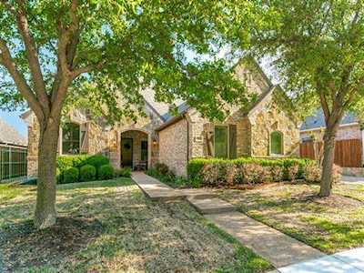 7917 Forest View Court North Richland Hills, TX 76182