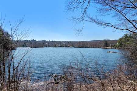 20 Waterford Dr #70 Worcester, MA 01602