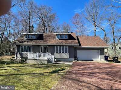 21 Virginia Trl Medford, NJ 08055