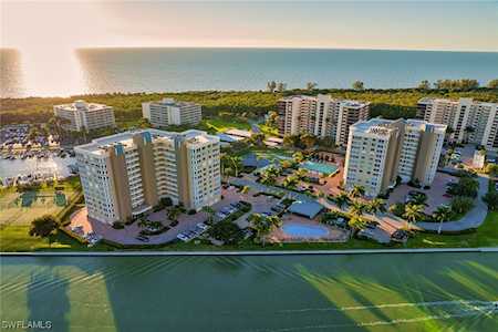21 Bluebill Ave #B-502 Naples, FL 34108