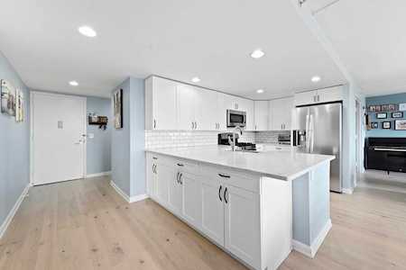 700 Grove St #7P Jersey City, NJ 07310