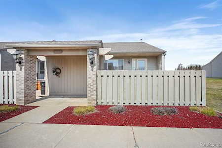 61710 Williamsburg South Lyon, MI 48178