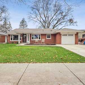 714 S Walnut Ave Arlington Heights, IL 60005