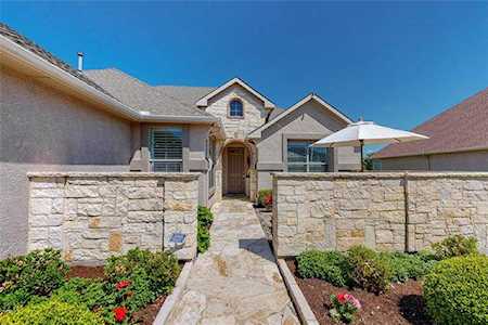 9704 Blackwood Drive Denton, TX 76207