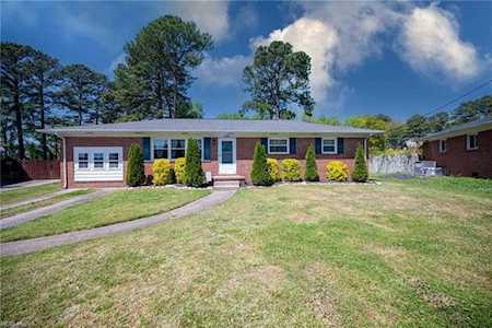 5632 Bingham Dr Portsmouth, VA 23703