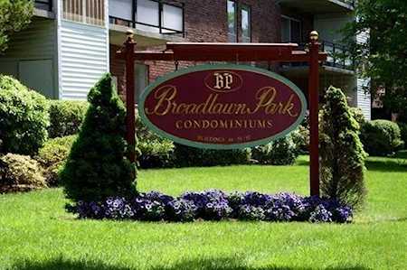 55 Broadlawn Park #S-2 Boston, MA 02467