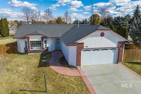 1304 W Raptor Ct Nampa, ID 83651