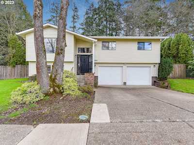 3807 E Coffey LN Newberg, OR 97132