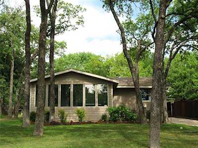 2101 Breezywood Drive Flower Mound, TX 75022