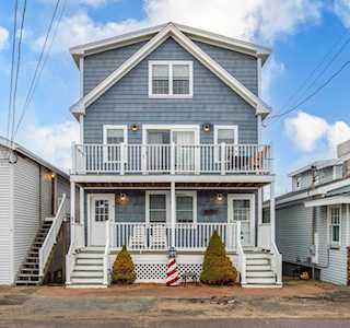84 Railroad Ave #2 Salisbury, MA 01952