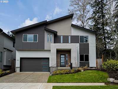 9951 SE Wood Fern ST Happy Valley, OR 97086