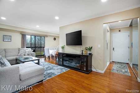 30056 W 12 Mile Rd #83 Farmington Hills, MI 48334