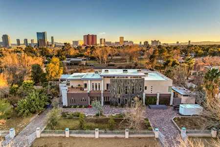 2111 Edgewood Ave Las Vegas, NV 89102