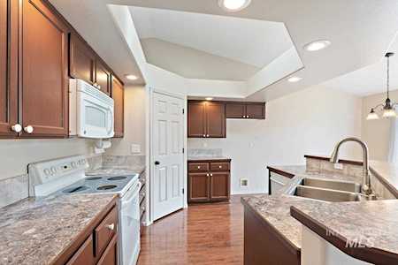 2905 W Stallion Street Meridian, ID 83646