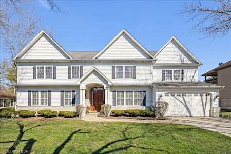 207 Woodstock Ave Clarendon Hills, IL 60514