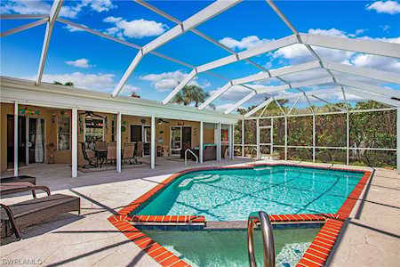 3684 Bailes St Bonita Springs, FL 34134
