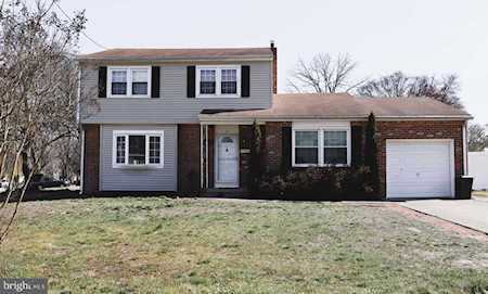 17 Biscayne West Deptford, NJ 08096