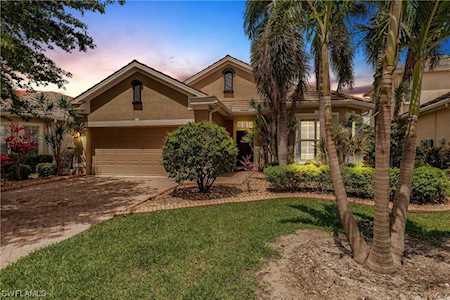2486 Blackburn Circle Cape Coral, FL 33991
