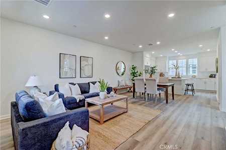 1981 Orchard Dr Placentia, CA 92870