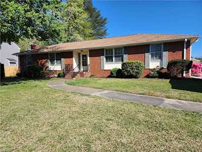4024 Scotfield Dr Chesapeake, VA 23321
