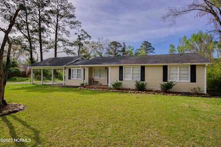 216 Barbara Avenue Midway Park, NC 28544