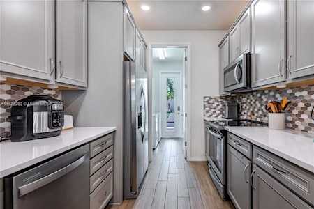 1190 Eucalyptus Dr #3 Hollywood, FL 33021