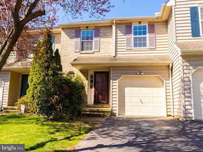 17 Village Ct Wilmington, DE 19805