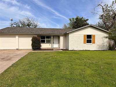 6516 Summit Ridge Drive Watauga, TX 76148