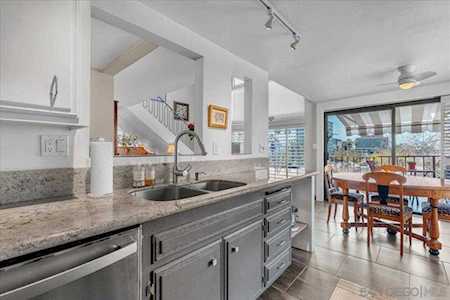 303 E 9th St #401 Santa Ana, CA 92701