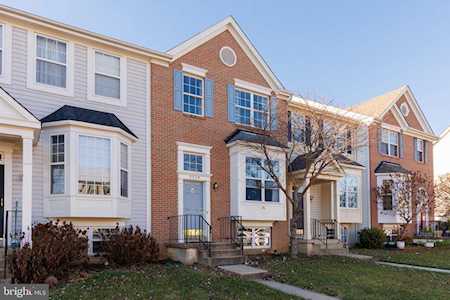 8508 Tackhouse Loop Gainesville, VA 20155