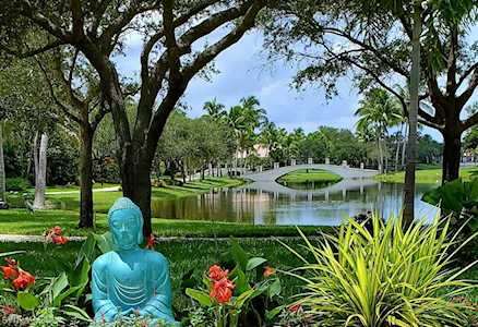 4370 Queen Elizabeth Way Naples, FL 34119