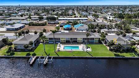 4613 SE 5th Ave #202 Cape Coral, FL 33904