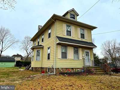 270 Elm St Westville, NJ 08093