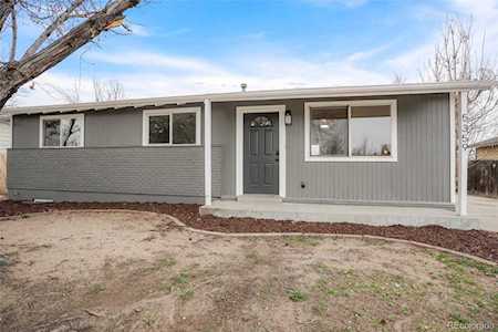 5359 Blackhawk Way Denver, CO 80239