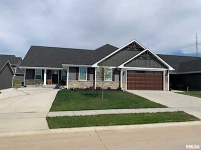 7229 Genesis Way Bettendorf, IA 52722