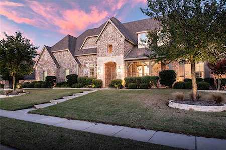 2701 Echo Valley Trail McKinney, TX 75069