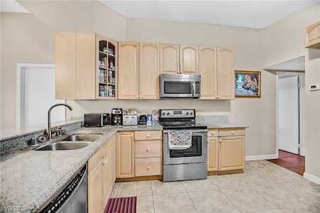 46 Constitution Ave Henderson, NV 89015