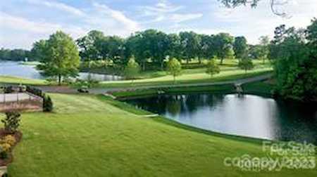 3901 Seminole Ct Charlotte, NC 28210