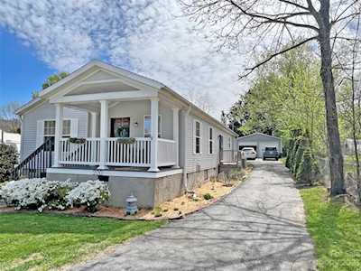 200 Mountain Heights Ave Hot Springs, NC 28743