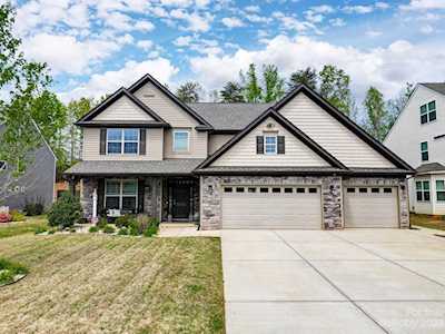 5610 Coulee Ct Waxhaw, NC 28173